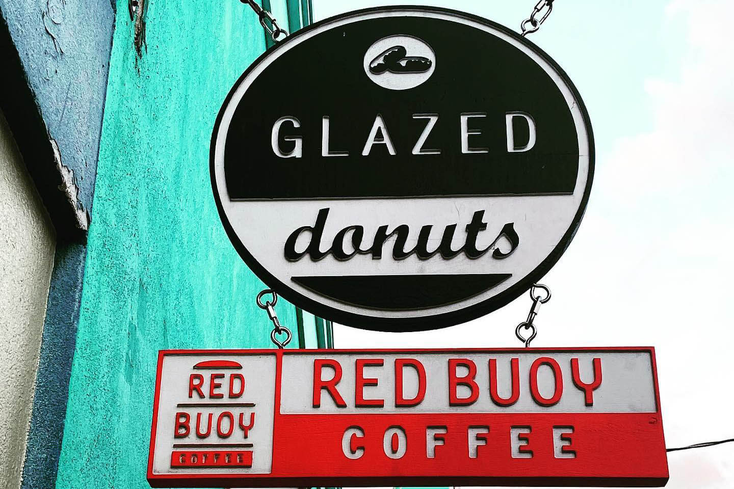 We Love These 12 Best Donut Shops in Florida a "Hole" Lot!