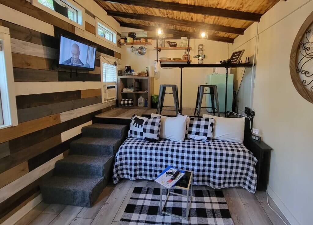 Rustic Loft Live Oak Fl: The Timeless Choice for Modern Rustic Interiors