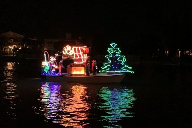 Madeira Beach Christmas Boat Parade 2022 Our Top 11 Florida Christmas Boat Parades Of 2021