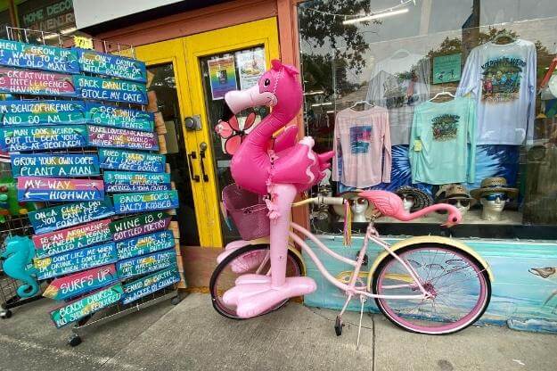 Photo of a flamingo decorate bike in Gulfport FL