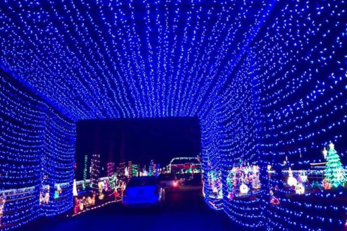 Drive Through Christmas Lights Show 