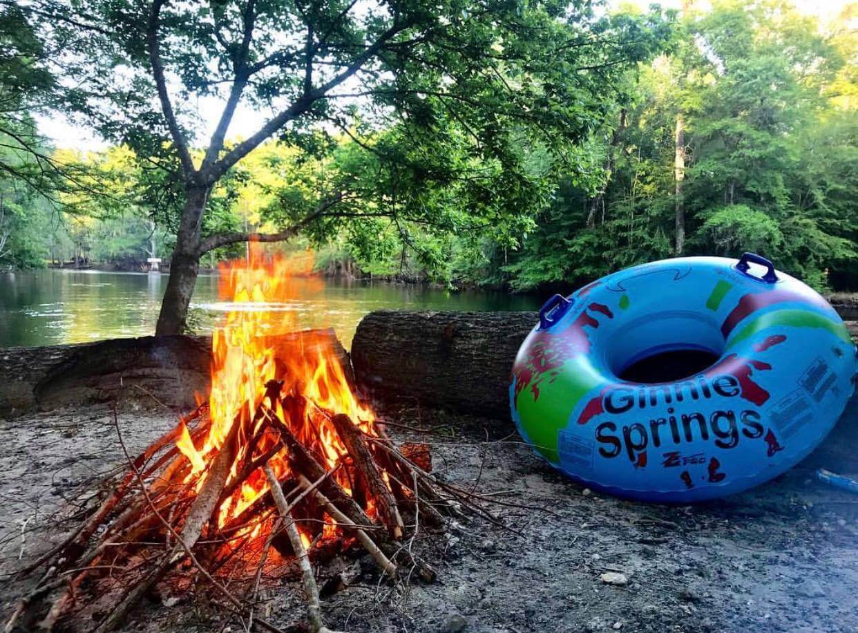 Ginnie Springs + Nearby Places to Eat, Stay, & Shop