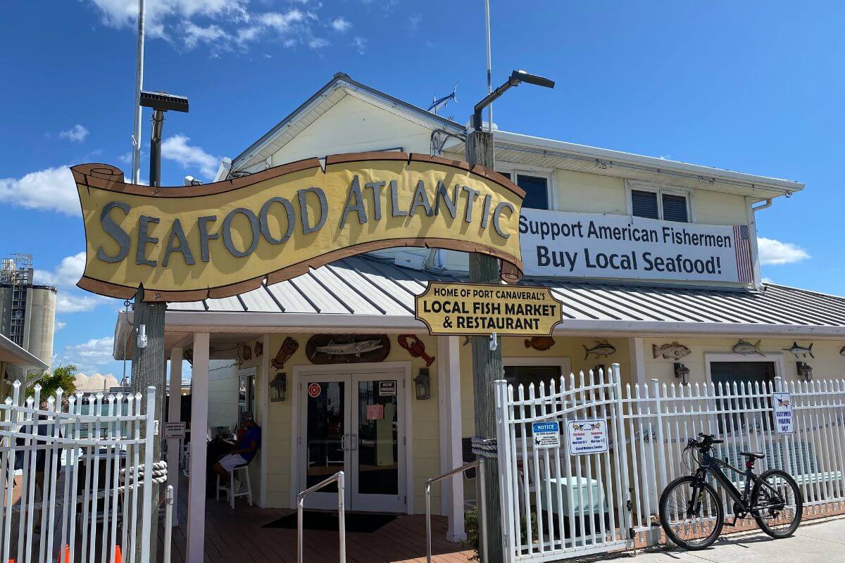 14 Best Seafood Restaurants Near Orlando • Authentic Florida