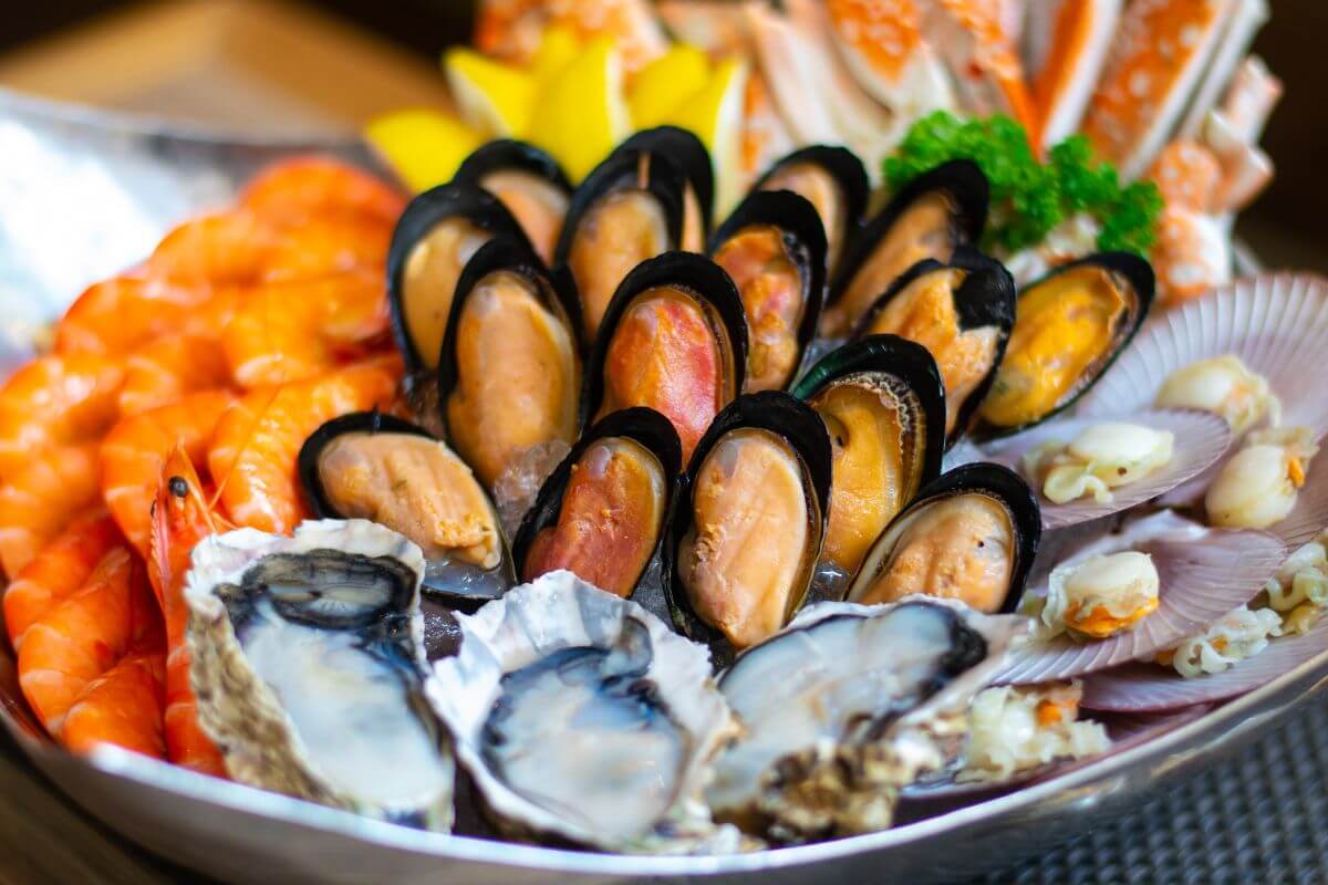 14 Best Seafood Restaurants Near Orlando • Authentic Florida