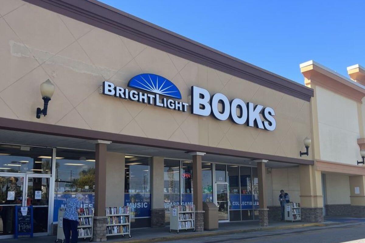 A Road Trip to Florida's Best Independent Bookstores in 2023